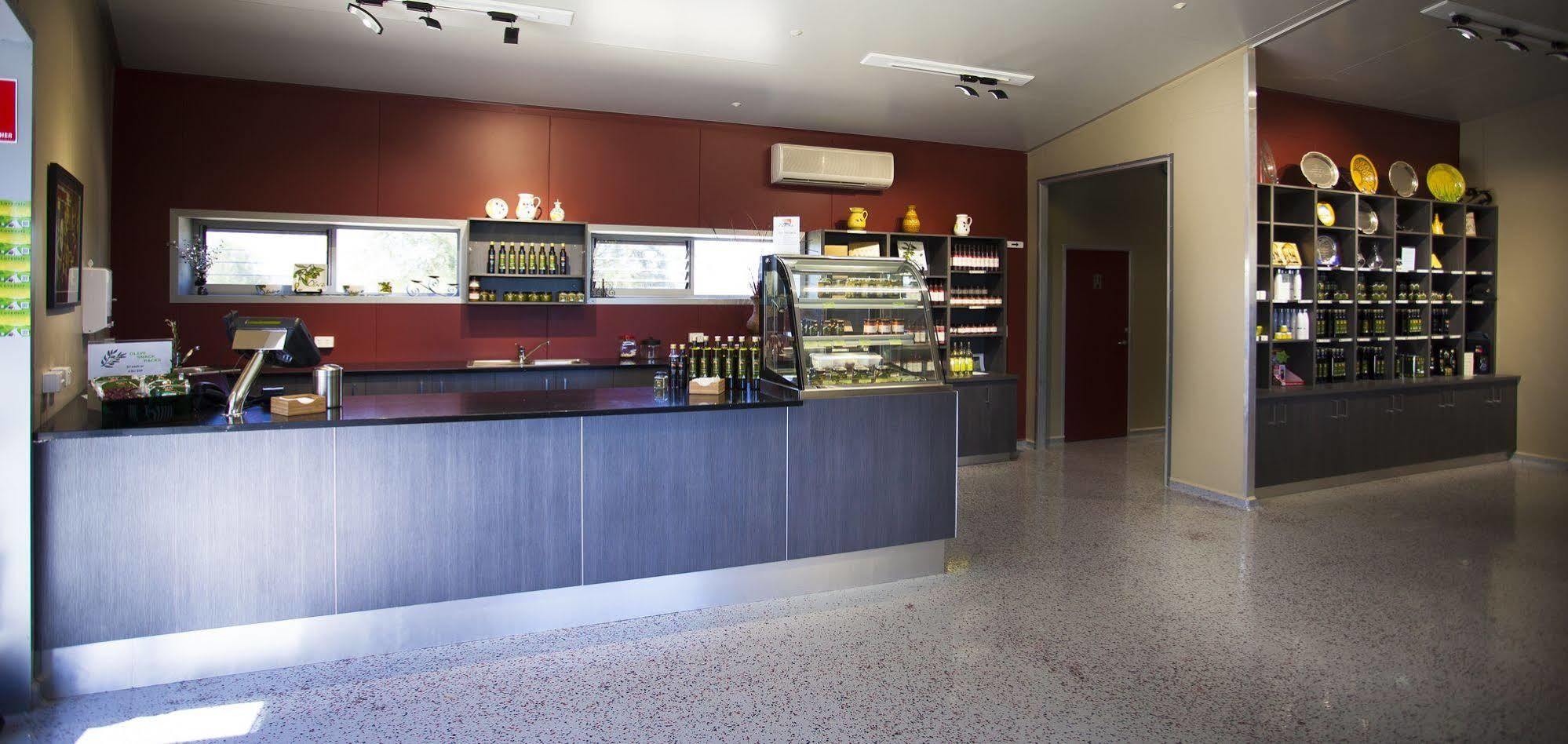 Aparthotel Adina Vineyard Lovedale Exterior foto